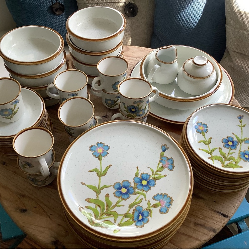 Vintage( 1976-79) Mikasa Cornflower. Pristine. 58 pieces. - Picture 4 of 4